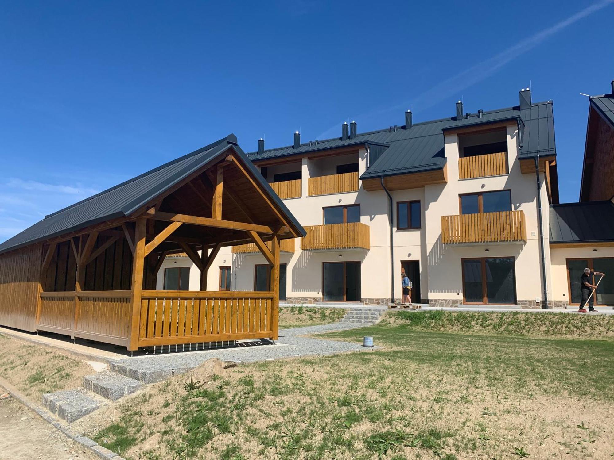 Apartman Mavis Kasperske Hory Buitenkant foto